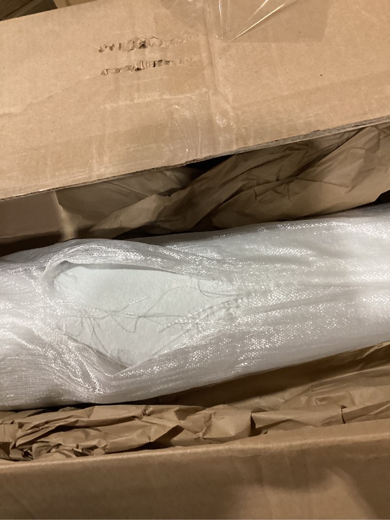 Condition photo showing Good Condition for 39" x 100' heavy-duty temporary floor protection for construction & renovation, green, surface protection film for hardwood floors, tile&hard paint protection. (h-300g 39" x 100')