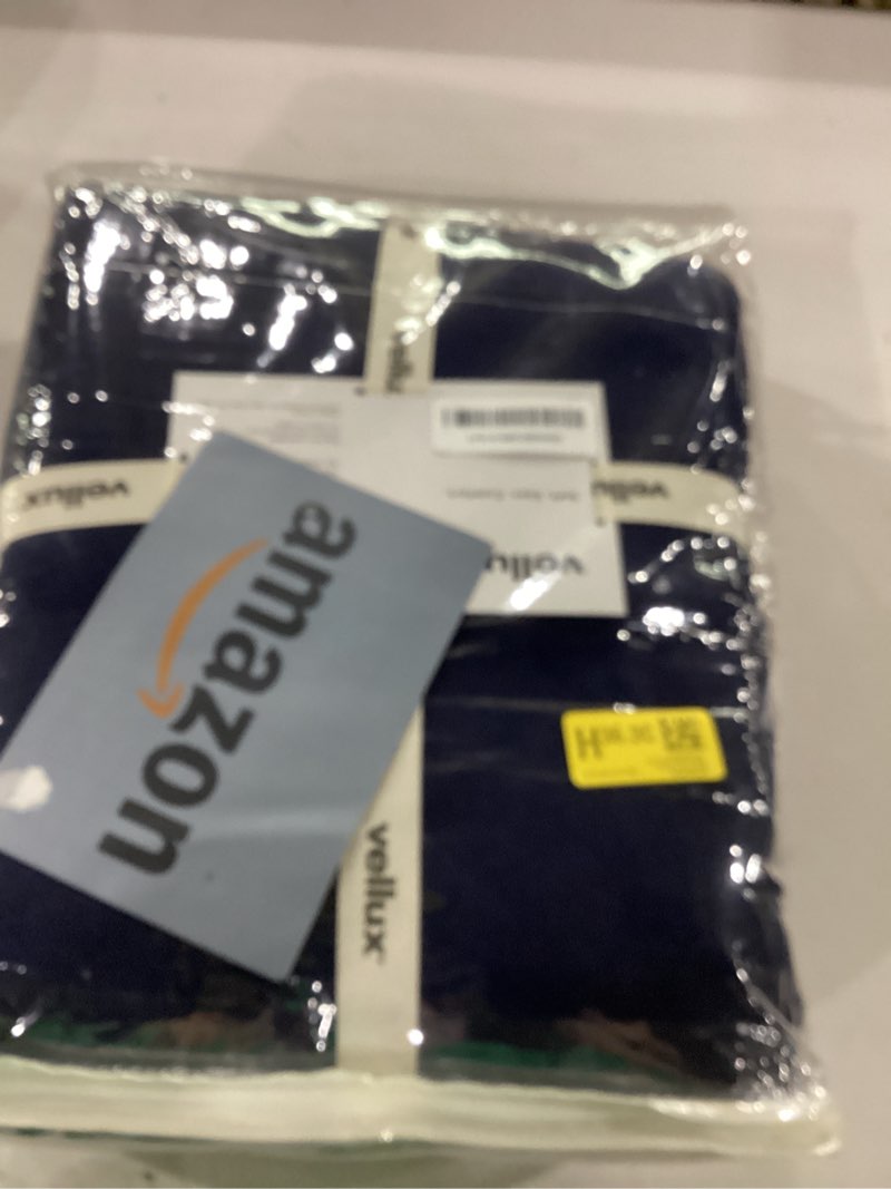 Condition photo showing Good Condition for vellux 1b07054 original insulating core hotel style solid blanket machine washable soft cozy warm thermal durable pet friendly all seasons layering bed sofa blankets navy blue, twin, blue navy twin