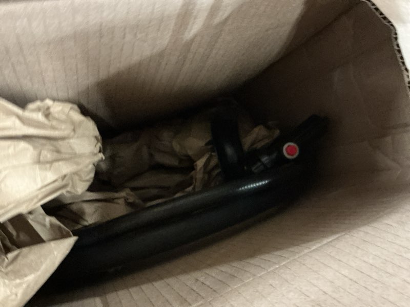 Condition photo showing Good Condition for 8 ft. hose assembly with universal flange