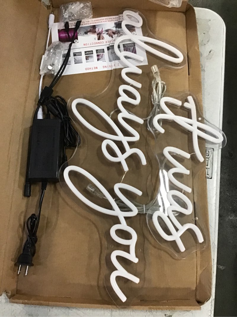 https://lotting-media.assets.bidfta.com/lotting_f94dc80a-1974-4526-b8f2-7f84ca1a3a40