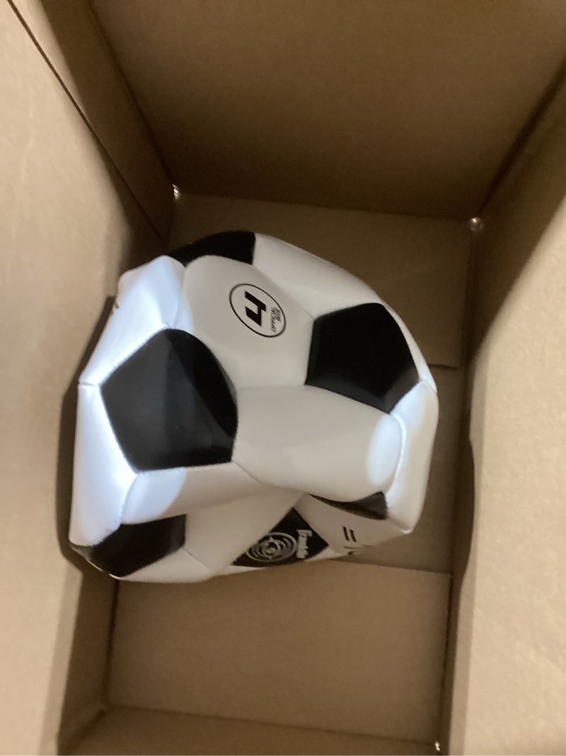 Condition photo showing Good Condition for Franklin Sports Soccer Balls - Youth & Adult - Sizes 3, 4 & 5 - Single & Bulk Packs - Black & White Size 4 - 12 Deflated Balls with Pump