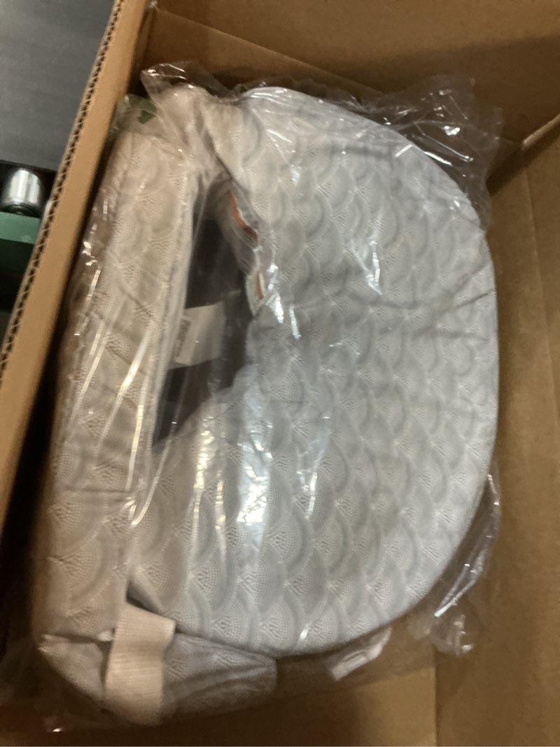 Condition photo showing Good Condition for My Brest Friend Original Nursing Pillow Enhanced Ergonomics Essential Breastfeeding Pillow Support For Mom & Baby W/ Convenient Side Pocket, Double Straps & Slipcover, Horizon Horizon Original