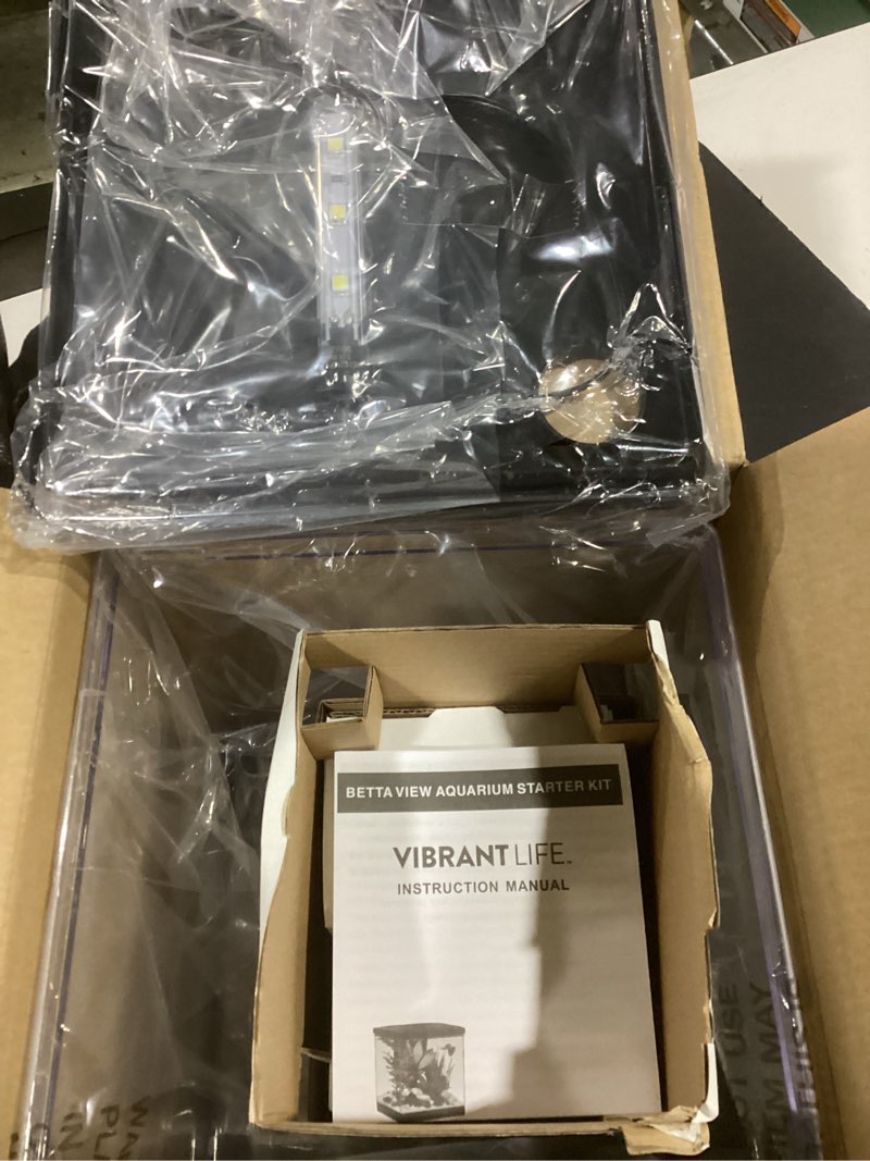 Condition photo showing New/Like New for vibrant life betta view aquarium starter kit, small, 1.5 gallon