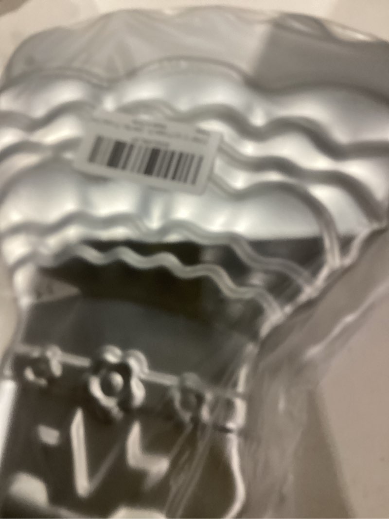 Condition photo showing Good Condition for 10 Inch Princess Dress Shaped Aluminum 3D Baking Mould Cake Mold Tin Birthday Cake Pan - Princess Dress