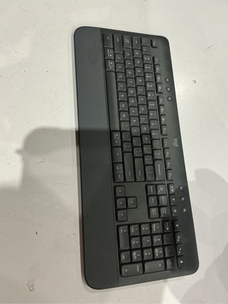 Condition photo showing As Is for keyboard