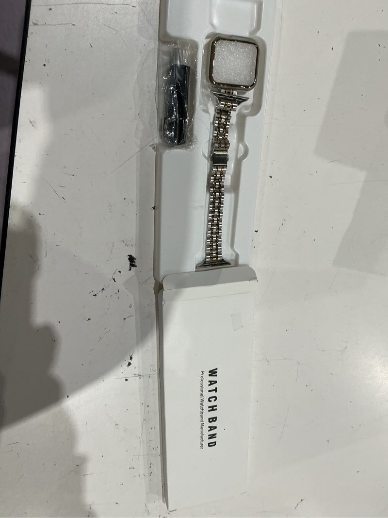 Condition photo showing Good Condition for qundaxi slim watch band compatible with apple watch 41mm 45mm 42mm 44mm 40mm 38mm metal stainless steel watchband suitable for iwatch 11/10/9/8/7/6/5/4/3/2/1/se series women luxury strap silver and gold 38mm 40mm 41mm series 1-9/se
