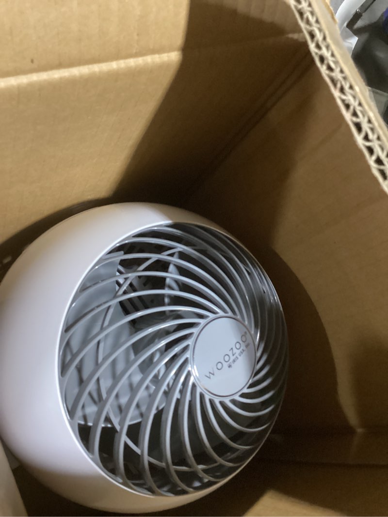 Condition photo showing Good Condition for IRIS USA WOOZOO Air Circulator Fan with Remote, Oscillating, 5 Speeds, 82ft Max Air Distance, 90° Adjustable Tilt, 30db Quiet Motor, Small Fan for Bedroom, Office, Dorm, White 5-Speed White