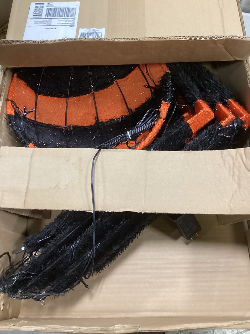 Condition photo showing Good Condition for HOYECHI Halloween Decorations Giant Spider 6.8ft - Big Spider Holiday Decor Outdoor, Light Up Spider with 115 LED Lights for Front Yard Porch Gardens Party Outside Halloween Decorations - Black 6.8 ft Gaint Spider