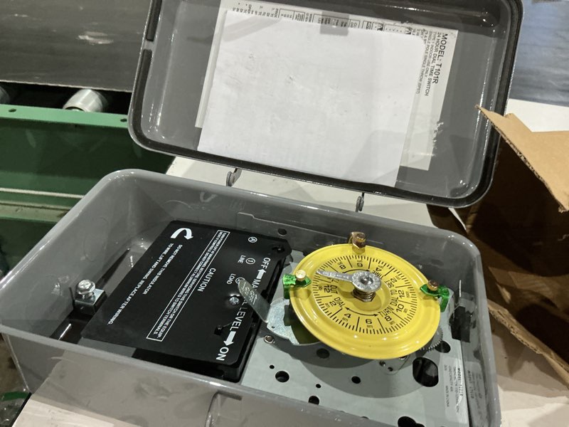 Condition photo showing Good Condition for t101r mechanical timer switch, 208–277 vac 40 amp,pool pump switch, 24 hour 12 on/off for pump, heavy duty pool timers outdoor, timer for pump lights hvac systems, 5 years warranty