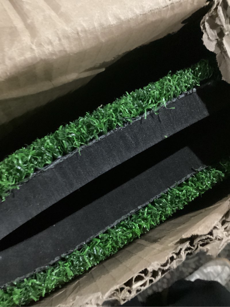 Condition photo showing Good Condition for gosports 5 ftx4 ftpro golf practice hitting mat, includes 5 interchangeable inserts for the ultimate at-home instruction