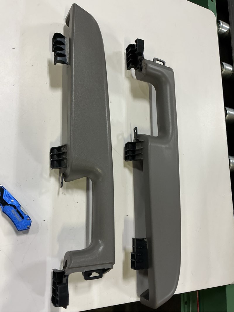 Condition photo showing As Is for nhiles front door armrest handle fit for 1999-2006 silverado suburban tahoe | fits 1999-2006 yukon avalanche escalade, driver left & passenger right side,replace part 12472876, light gray