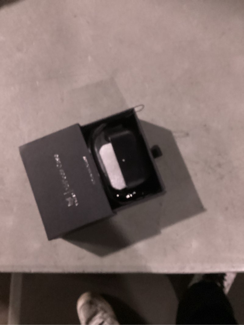 Condition photo showing Good Condition for V-MORO Compatible with Airpods Pro 3 Case Cover Vegan Leather AirPod Pro 3rd Generation(2025) Case Men [Front LED Visible] PC+Leather Luxury Shockproof Protective Covers Ear Skin Black Black Airpods Pro 3(2025)
