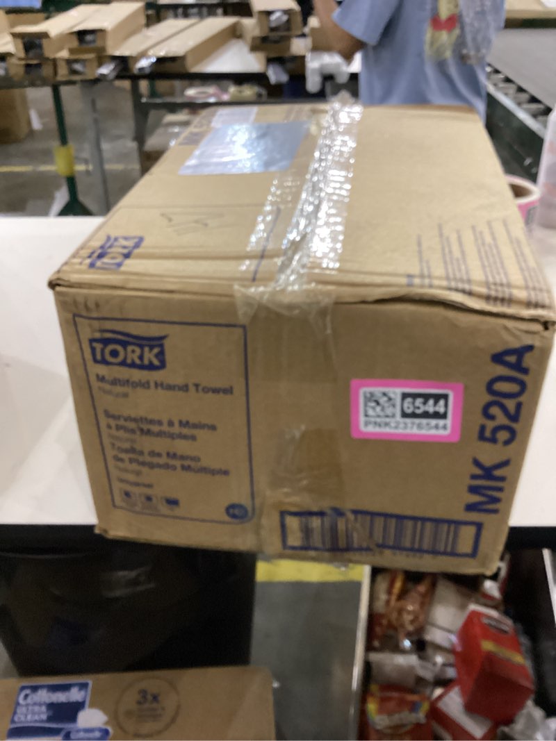 Tork Multifold Hand Towel, Natural, 100% recycled, FSC certified, Compatible with H2 Dispensers, 16 packs x 250 sheets (MK520A)