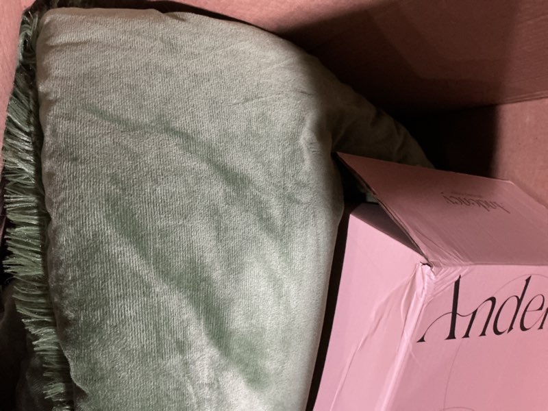 Condition photo showing Good Condition for andency faux fur sage green comforter set queen size, 3 pieces fluffy fuzzy plush bedding comforter set (1 shaggy velvet comforter & 2 pillowcases), soft puffy comfy down comforter bedding set 06 - green queen (90"x90")