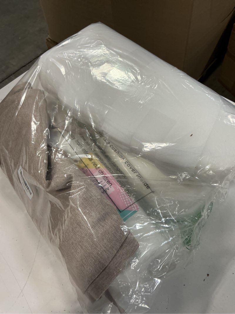 Condition photo showing Good Condition for aaaaacessories d-shaped chair cushions, 2" thick dining chair pads with ties and removable, machine-washable cover, 17" x 16", set of 4, oatmeal beige oatmeal beige 4 count(pack of 1)