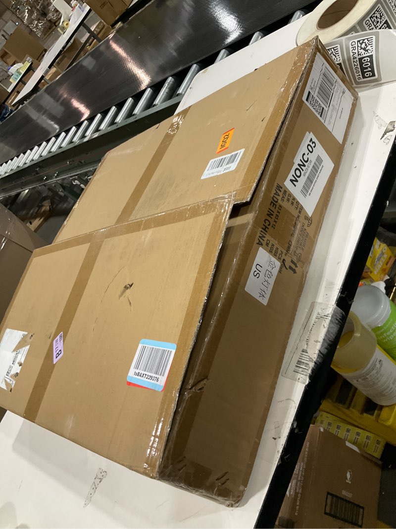 Condition photo showing Good Condition for Light fixture