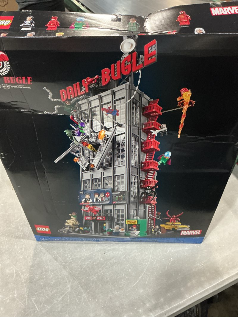 Condition photo showing New/Like New for lego marvel spider-man daily bugle building sets for adults - display as office or book shelf decor - gifts for christmas - 25 minifigures - 76178 standard packaging