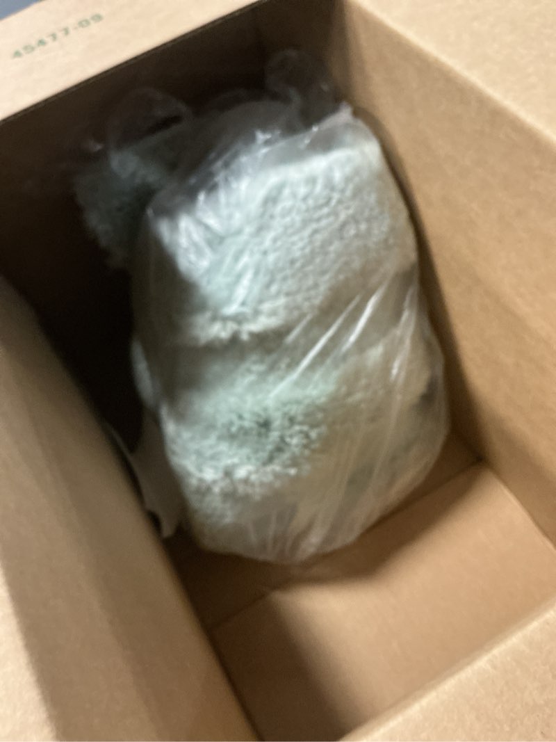 Condition photo showing Good Condition for madison park tufted pearl channel absorbent bathroom rugs non slip washable bath mat shaggy rugs for bathroom bedroom plush thick soft machine wash rubber back seafoam 21x34" 1 piece seafoam 1'9" x 2'10" (rectangular)