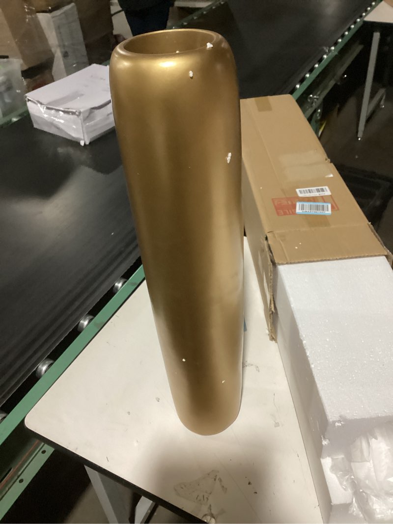 Condition photo showing Good Condition for 27.5" Gold Vase for Home Decor - Tall Floor Vase for Living Room, Bedroom, Office - Elegant Minimalist Tall Vases for Large Dried Stems, Pampas Grass, Artificial Branches