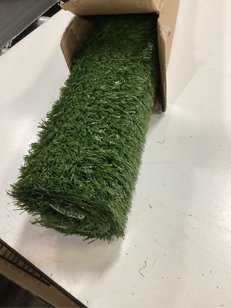 Condition photo showing New/Like New for pet zoom replacement pad for pet park large - 20" x 30"