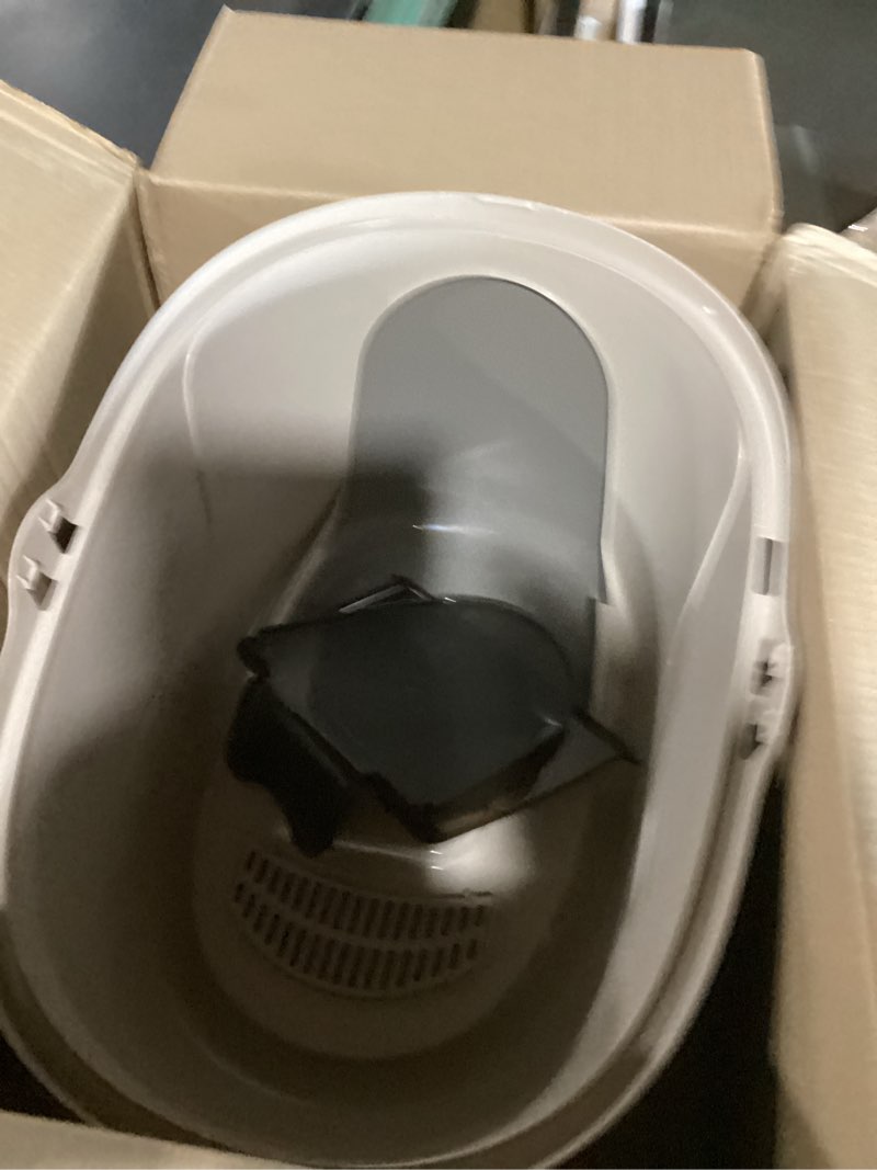 Condition photo showing New/Like New for amazon basics no-mess hooded enclosed cat litter box, large, multicolor, 24 in x 18 in x 17 in