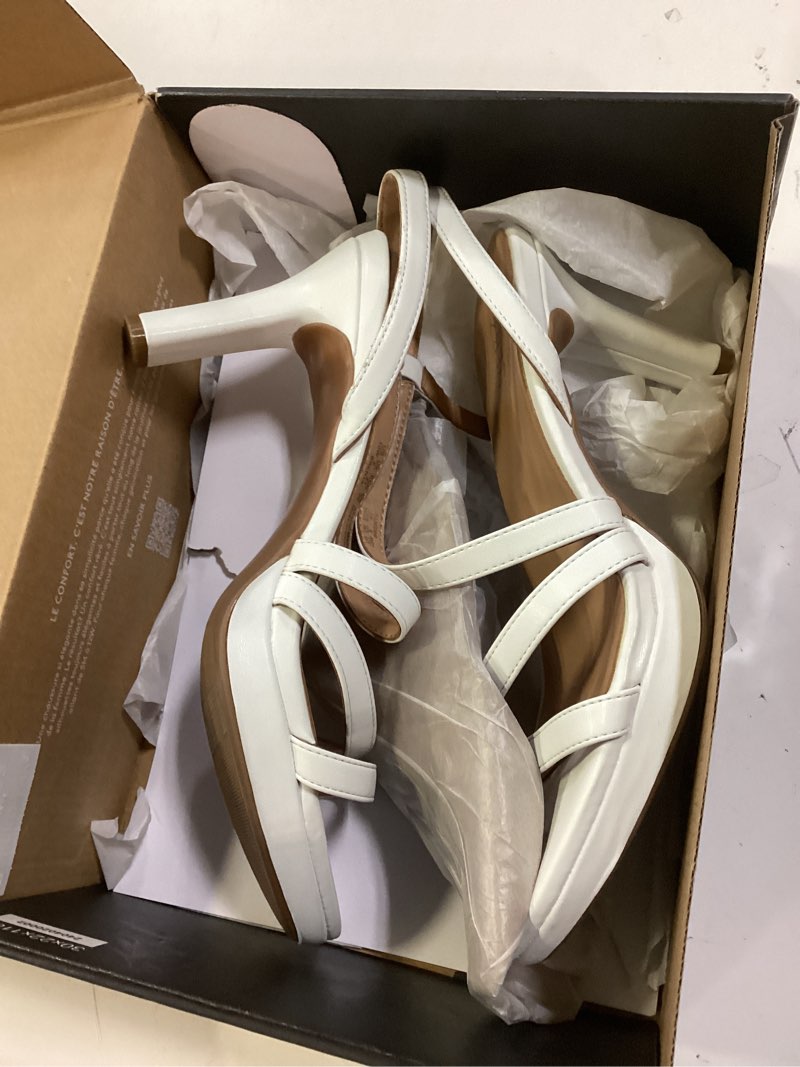 Condition photo showing New/Like New for naturalizer women’s brenta heeled sandal 10 wide white smooth