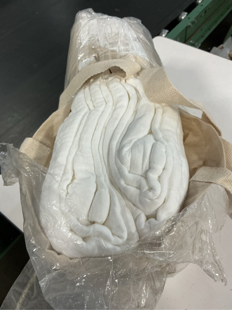 Condition photo showing Good Condition for cloudscape 8 layer muslin blanket for adults, 100% cotton gauze layering blanket king size, 92"x108" fits upto cal king bed - heavy weight, breathable, all season, spring, summer soft bedding - fog king / calking (92"x108") 04: ivory