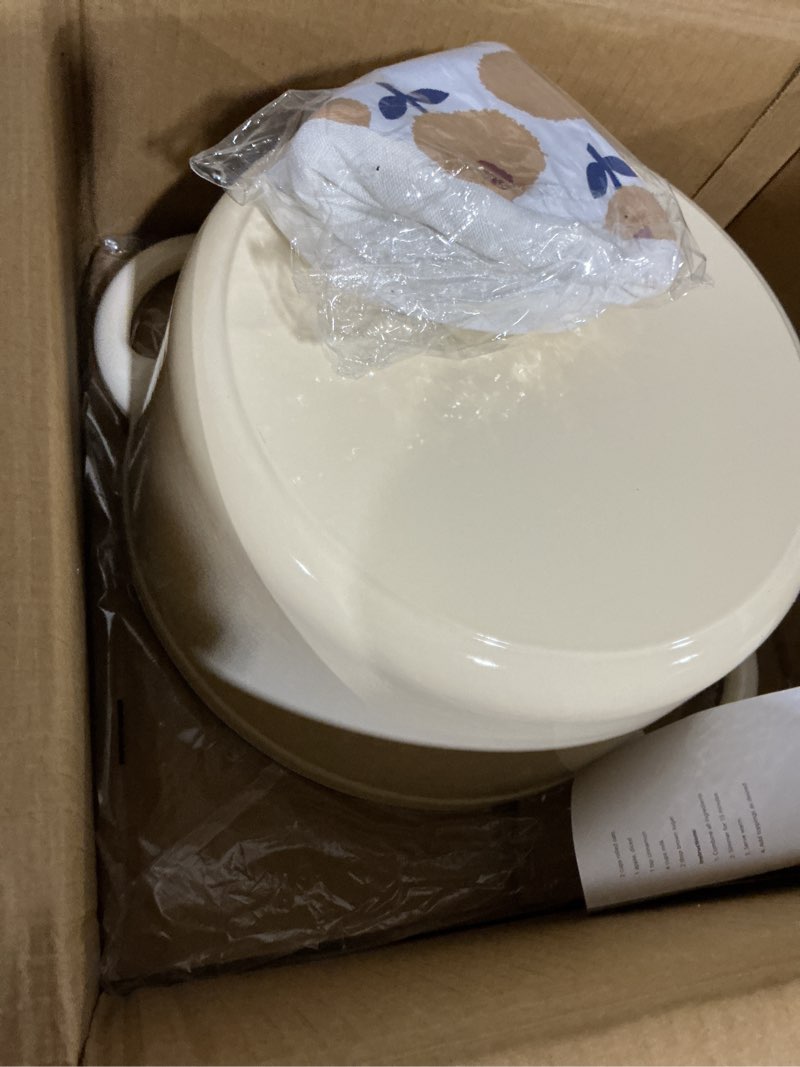Condition photo showing Good Condition for enameled cast iron dutch oven - 6qt pot with lid & cotton potholders - heavy-duty cookware for braising, stews, roasting, bread baking, oven safe up to 500° f & across all cooktops, cream white cream white 6qt