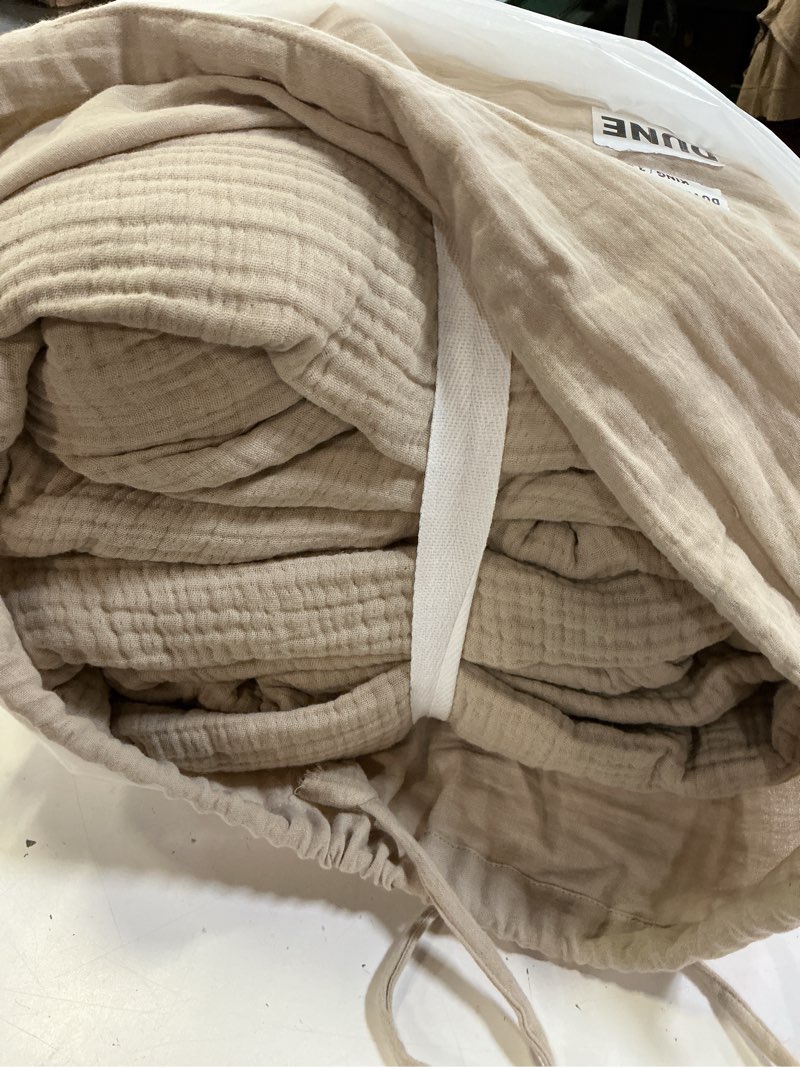Condition photo showing Good Condition for organic cotton gauze duvet cover set, dune, king/cal king