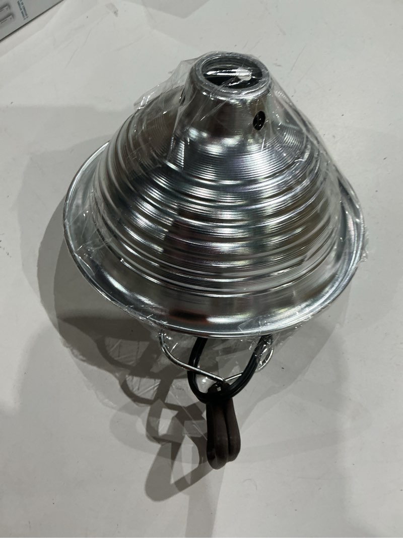 Condition photo showing As Is for utilitech 1000 -lumens incandescent plug-in clamped work light