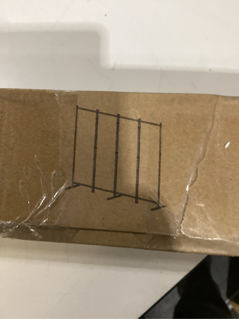 Condition photo showing Good Condition for Black room divider