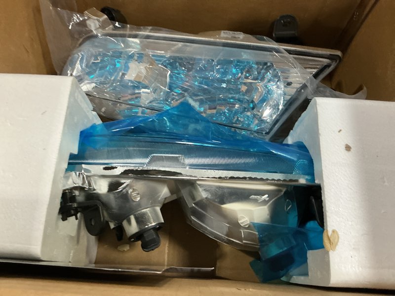 Condition photo showing As Is for headlights for 2000-2001 toyota camry ce, le, xle halogen headlamp replacement with amber corner lights, high/low beam w/bulbs, driver & passenger side