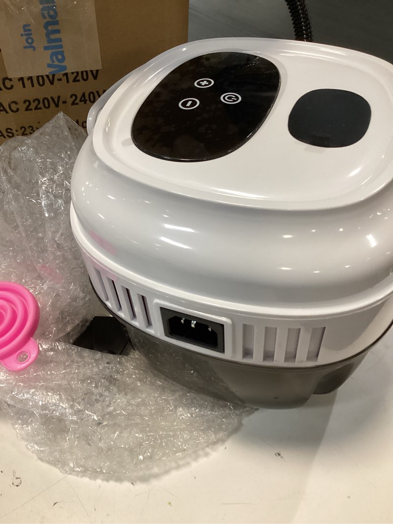 Condition photo showing Good Condition for steam cleaner,2500w high pressure steam cleaner,steam cleaner for home for cleaning car, bathroom, shower, upholstery, grout, window, grime, grease (green)