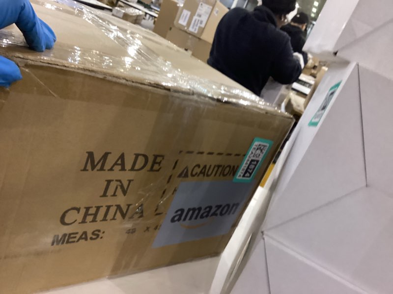 Condition photo showing New/Like New for Moretoes 134pcs Juice Bottles, 8oz Plastic Empty Reusable Juicing Bottles with Caps, Beverage Containers for Juicing Smoothies Tea Milk Drinking and Other Beverages