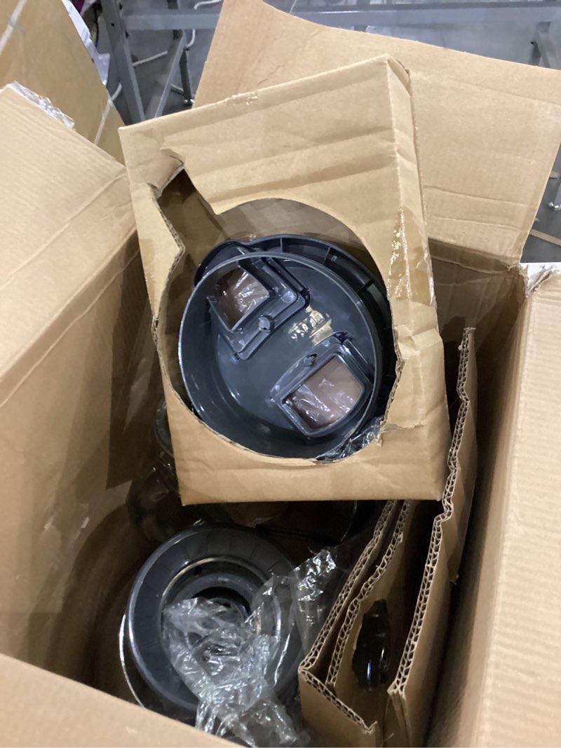 Condition photo showing As Is for Black+Decker Quiet Blender with 6-Cup Cyclone Glass Jar, 3 Speeds + 3 Functions & Serrated Blade Technology for Faster Blending, Pulse Button and 24-oz Personal Jar, 900W