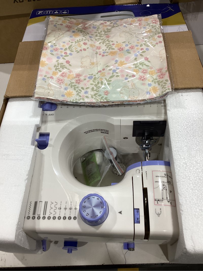 Condition photo showing Good Condition for stoigeld sewing machine for beginners with 20pcs fabric & 32pcs sewing threads kit,portable sewing machine with 12 built-in stitches & 2 speed(high-low speeds)-sm-725 blue,light white