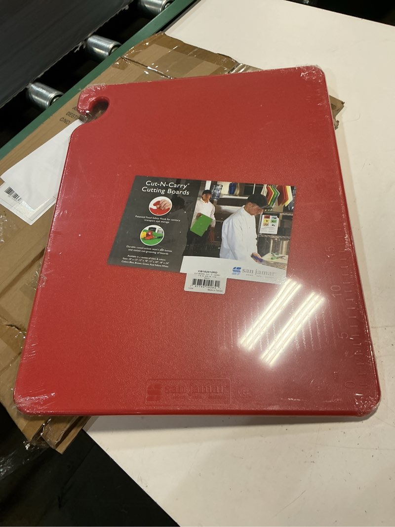 Condition photo showing New/Like New for san jamar cb152012rd 20" width x 15" height x 1/2" depth, red cut-n-carry cutting board