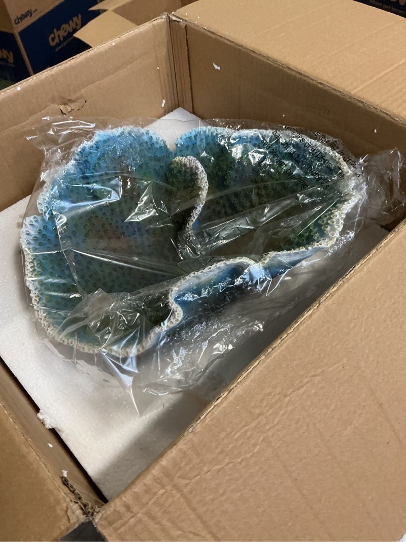 Condition photo showing Good Condition for Underwater Treasures AUTSH444 Aquarium Ornament