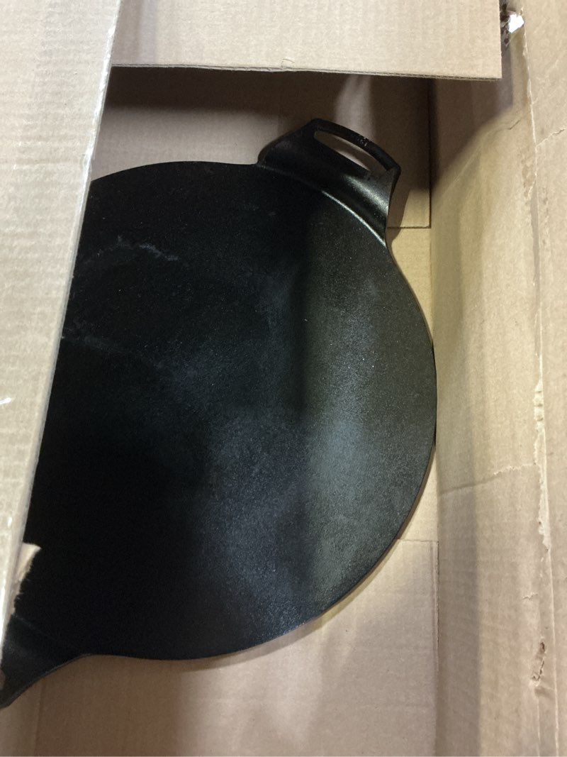 Condition photo showing Good Condition for Lodge Cast Iron Pizza Pan, 15 inch