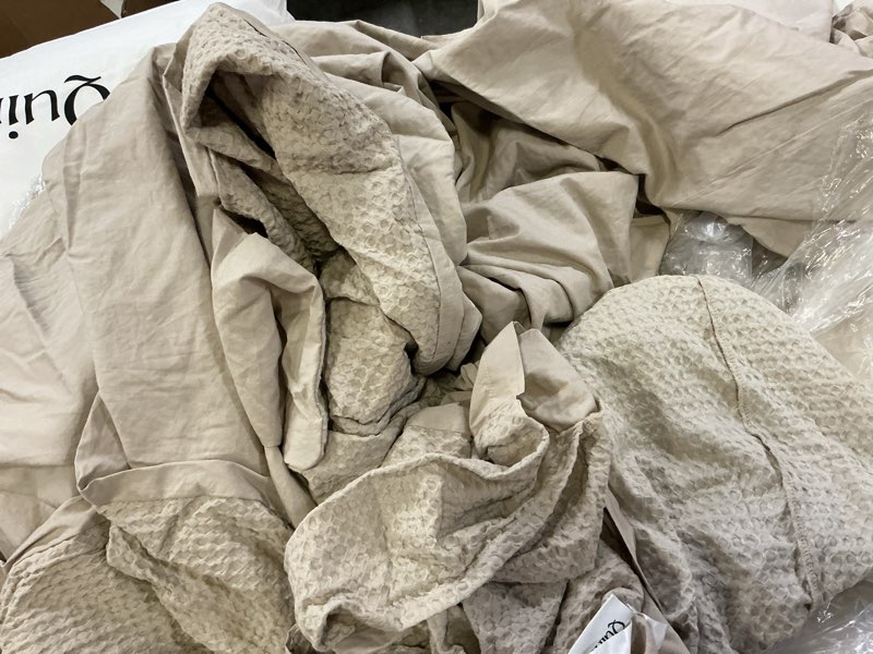 Condition photo showing As Is for organic waffle sham cover set color: dove size: king
