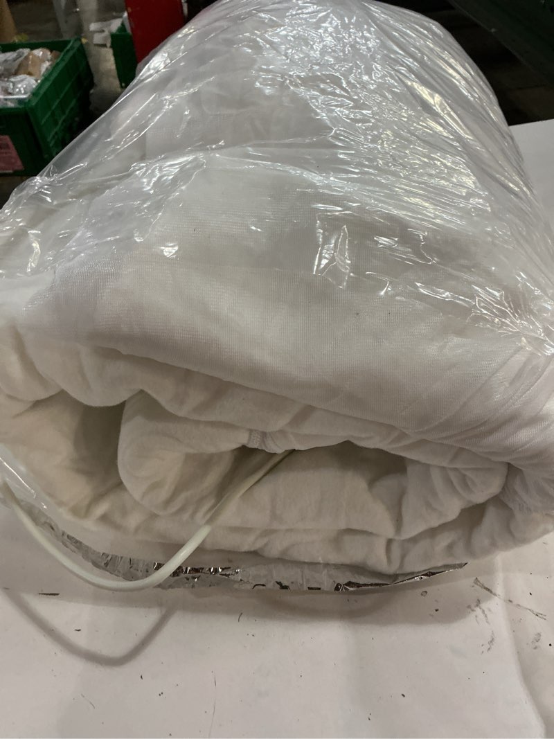 Condition photo showing As Is for Bwarm Multizone Heated Mattress Pad King, Electric Mattress Pad Sherpa Fleece Bed Warmer with 9 Heat Settings, 1-12 Hours Auto Off Deep Pocket, Machine Washable, Wave White King 78" x 80"