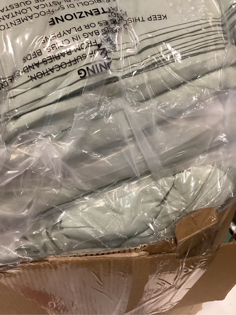 Condition photo showing Good Condition for bedsure oversized queen comforter set sage green - bed in a bag bedding set 7 pieces, gentlesoft™ pintuck bed set gift for family, pinch pleat all season comforter with sheets, pillowcases & shams oversized queen 03 - sage green