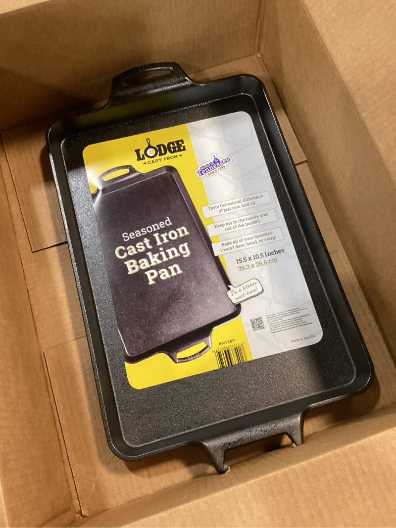 Condition photo showing New/Like New for Lodge Cast Iron Baking Pan