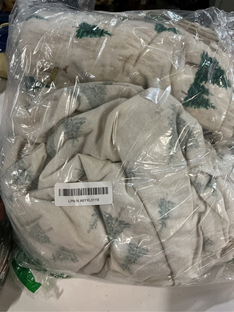 Condition photo showing Good Condition for Eddie Bauer - Flannel Sheets Queen Size, Anti-Pilling & Wrinkle Resistant Cotton, Touchably Soft for All-Season Comfort - Bed Sheets with Matching Pillowcases & Fitted Sheet (Deer Hollow Green) Deer Hollow Green Queen