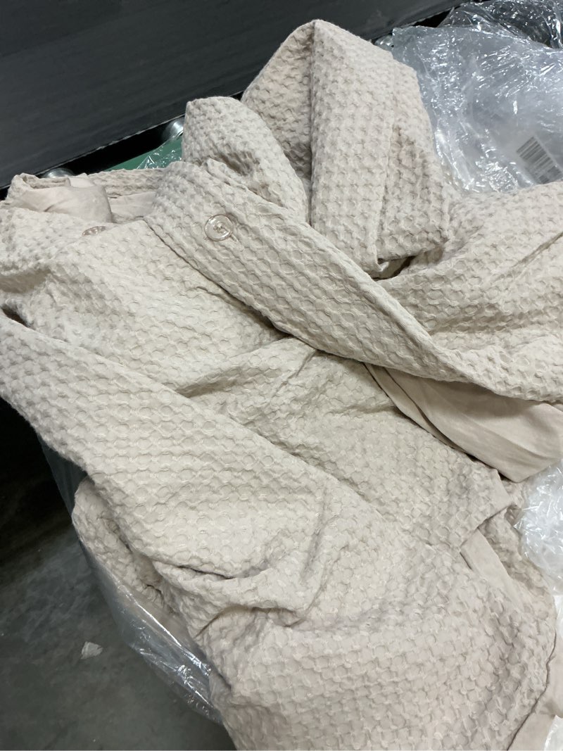 Condition photo showing Good Condition for quince organic luxe honeycomb duvet cover sand queen 