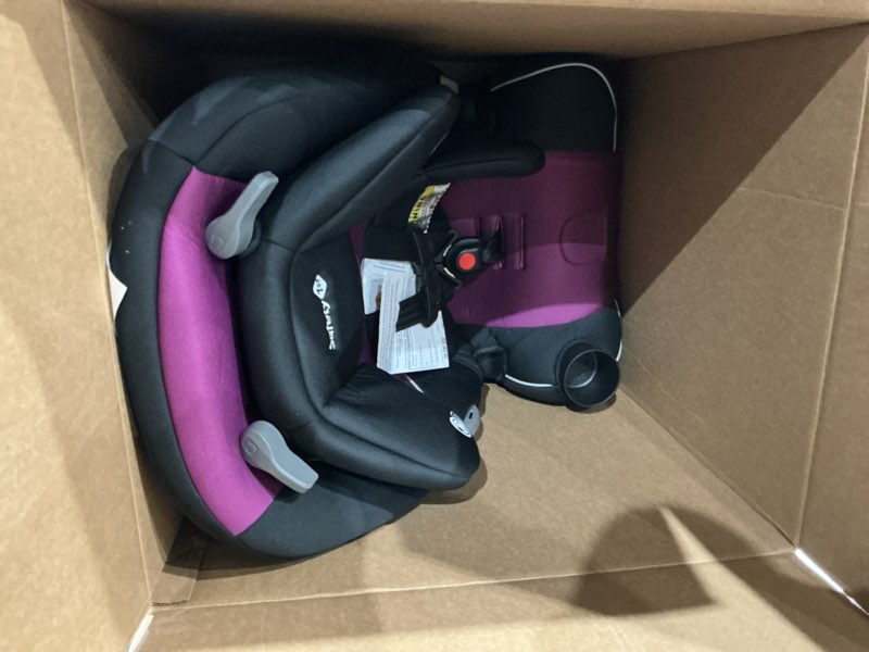 Condition photo showing Good Condition for safety 1?? adjust  n go 3-in-1 convertible car seat  hollyhock ii