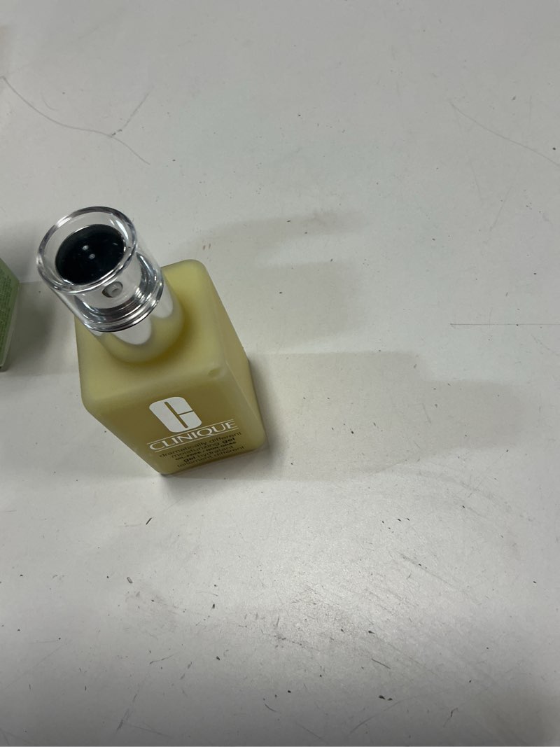 Condition photo showing New/Like New for Clinique 3-Step Dramatically Different Moisturizing Oil Free Gel | Face Moisturizer For Combination Oily to Oily Skin Types 4.2 Fl Oz