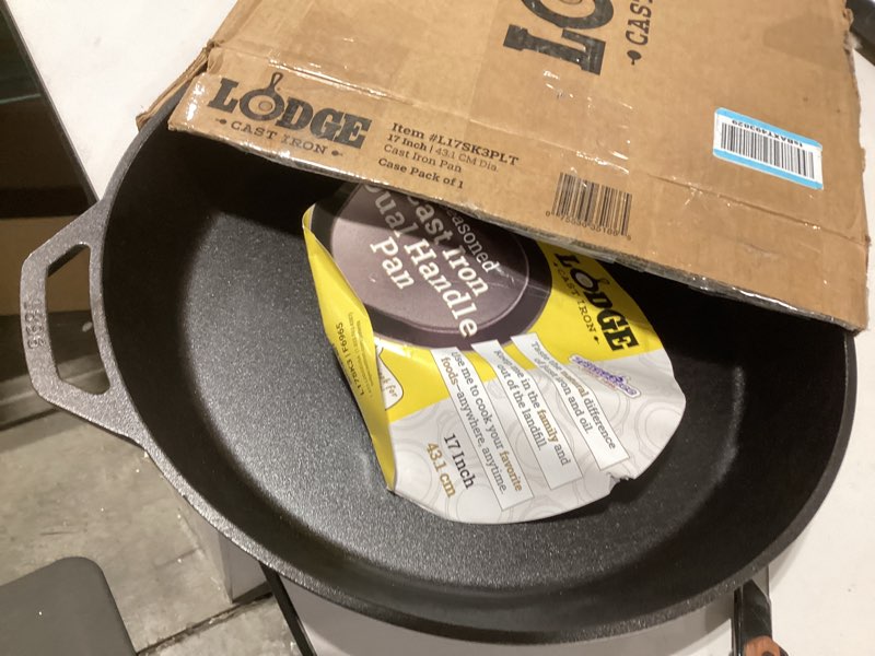 Condition photo showing Good Condition for Lodge Logic 17" Large Cast Iron Skillet w/Built-in Handles
