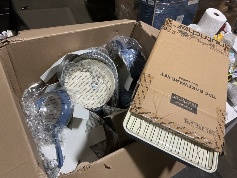 Condition photo showing Good Condition for Similar to NutriChef 20-Piece Nonstick Kitchen PTFE/PFOA/PFOS-Free Heat Resistant Silicone Handles Cookware Bakeware Set w/Saucepan, Frying Pans, Cooking, Oven Pot, Lids, Utensil, Blue-NCCW20SBLU, One Size, Navy