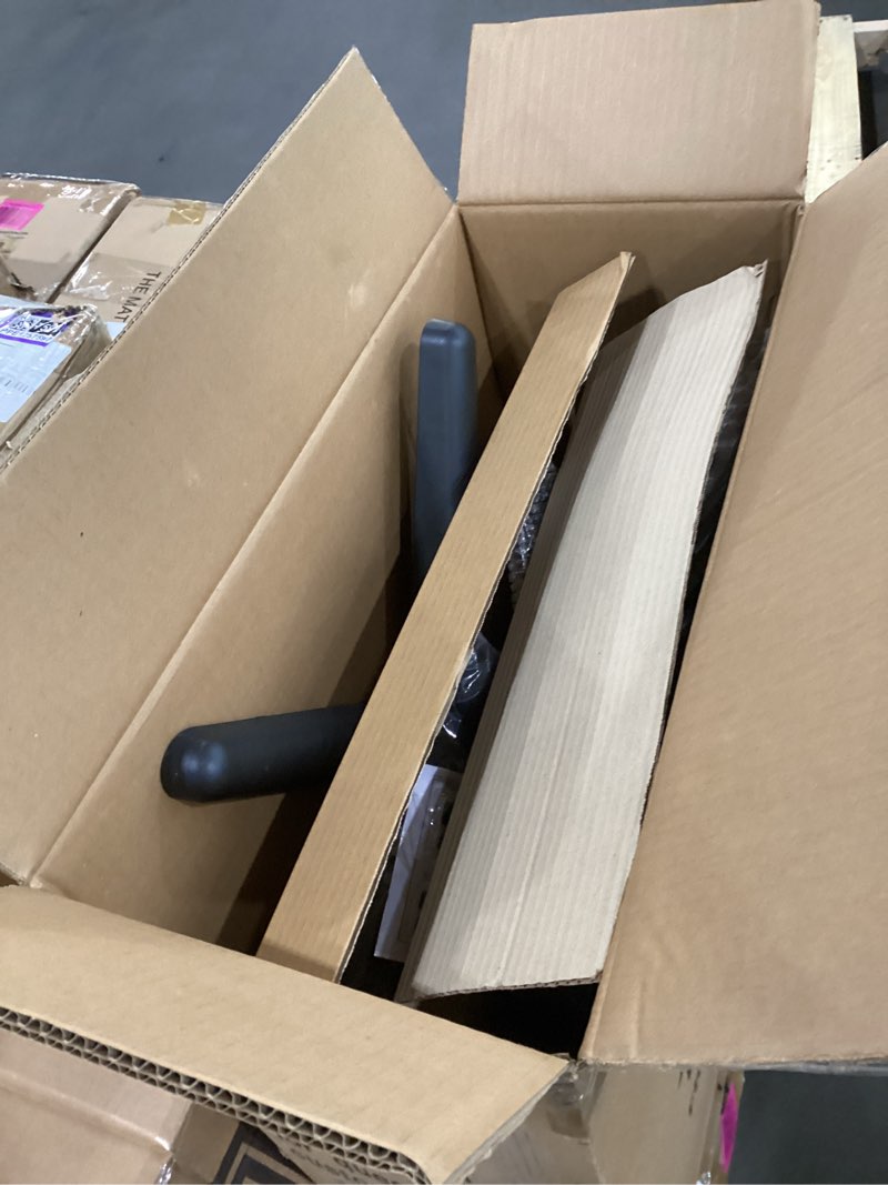 Mesh armless task chair